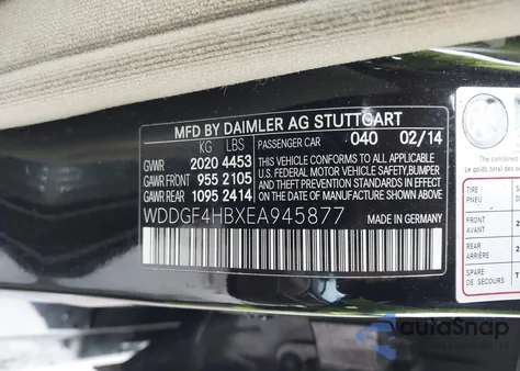 2014 Mercedes-Benz C 250 Luxury/Sport z USA, uszkodzony, nr VIN WDDGF4HBXEA945877